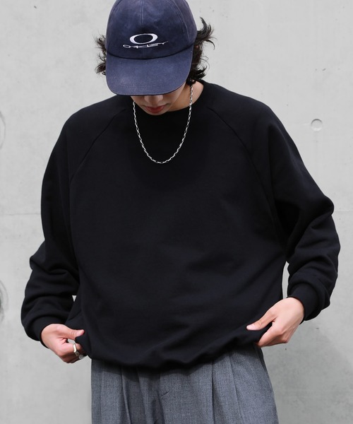 NAKER(ネイカー)の「裏毛ドローコードラグランスウェットプルオーバー(スウェット・メンズ・レッド/ネイビー/グレー/ネイビー系/ブラック・M/L/XL/S)」の1枚目の写真
