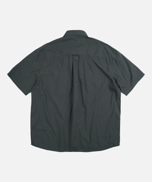 FRIZMWORKS(フリズムワークス)の「FEATHER CN RELAXED HALF SHIRT _ CHARCOAL(シャツ/ブラウス・メンズ・その他・LARGE/SMALL/MEDIUM)」の2枚目の写真