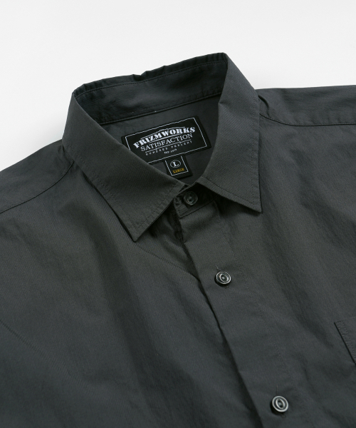 FRIZMWORKS(フリズムワークス)の「FEATHER CN RELAXED HALF SHIRT _ CHARCOAL(シャツ/ブラウス・メンズ・その他・LARGE/SMALL/MEDIUM)」の3枚目の写真