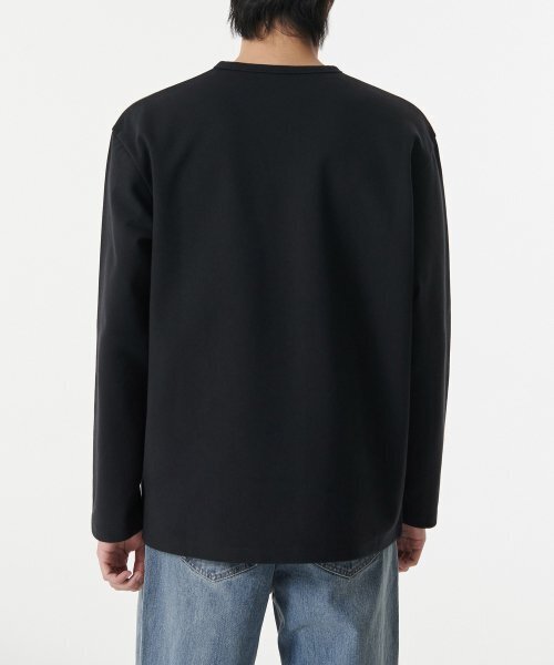 MUSINSA STANDARD（ムシンサスタンダード）の「ヘビーポンテリラックスクルーネック長袖Tシャツ[ブラック]（Tシャツ/カットソー・メンズ・その他・LARGE/X-LARGE/XX-LARGE/XXX-LARGE/SMALL/MEDIUM）」の2枚目の写真