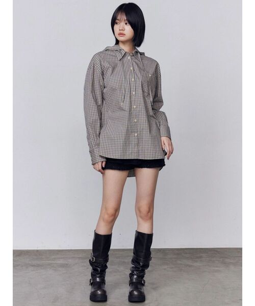 EMODA（エモダ）の「ワイドボディフーディシャツ（シャツ/ブラウス・レディース・グレー/ベージュ/ネイビー/ホワイト・FREE）」の10枚目の写真