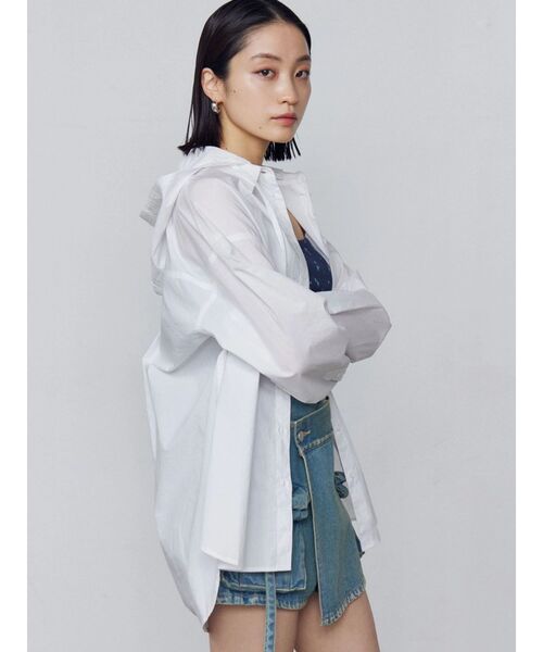 EMODA（エモダ）の「ワイドボディフーディシャツ（シャツ/ブラウス・レディース・グレー/ベージュ/ネイビー/ホワイト・FREE）」の15枚目の写真