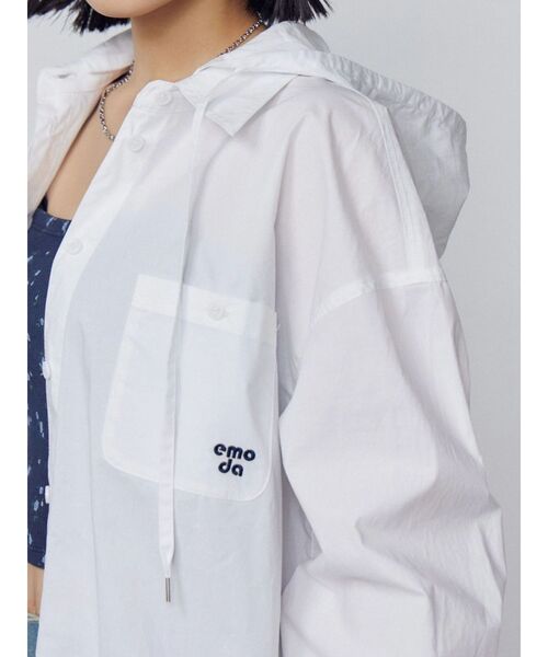 EMODA（エモダ）の「ワイドボディフーディシャツ（シャツ/ブラウス・レディース・グレー/ベージュ/ネイビー/ホワイト・FREE）」の17枚目の写真