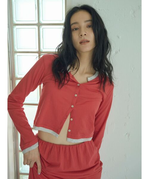 Ungrid（アングリッド）の「カシミヤ混レイヤードデザインカーディガン（カーディガン/ボレロ・レディース・チャコールグレー/レッド/オフホワイト・FREE）」の4枚目の写真