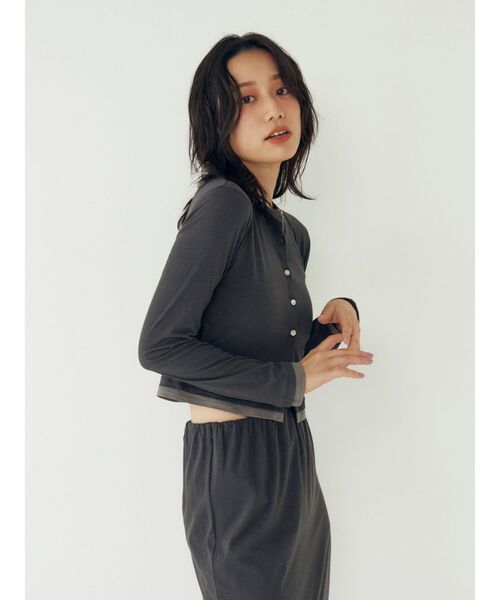 Ungrid（アングリッド）の「カシミヤ混レイヤードデザインカーディガン（カーディガン/ボレロ・レディース・チャコールグレー/レッド/オフホワイト・FREE）」の10枚目の写真