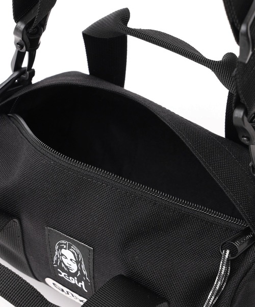 OUTDOOR PRODUCTS（アウトドアプロダクツ）の「X-girl x OUTDOOR PRODUCTS ROLL BOSTON（ショルダーバッグ・レディース・ブラック/カモフラージュ・ONE SIZE）」の8枚目の写真