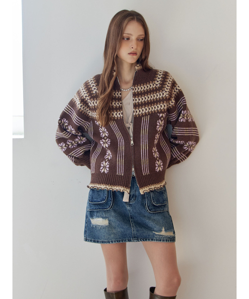 MAXZA(マージャコレクション)の「ノルディックパターンニットジップアップカーディガン&スカーフセット(カーディガン/ボレロ・レディース・ブラウン・FREE)」の5枚目の写真