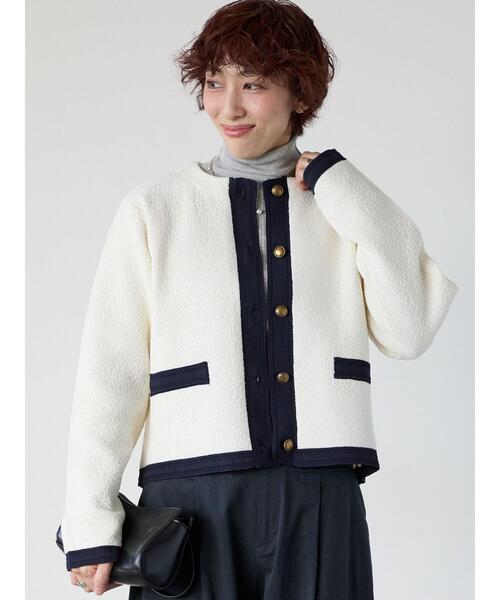 Lugnoncure（ルノンキュール）の「金釦配色ニットジャケット（カーディガン/ボレロ・レディース・ネイビー/ブラック/オフホワイト・F）」の6枚目の写真