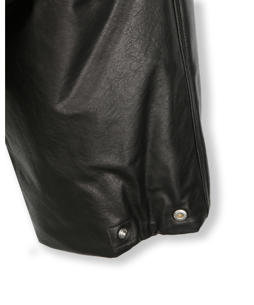 BESLOW(ビースロー)の「OVERSIZED M65 HOOD SHORT DOWN PARKA VEGAN LEATHER BLACK(ダウンジャケット/コート・メンズ・その他・LARGE/MEDIUM/SMALL/X-LARGE/X-SMALL)」の19枚目の写真