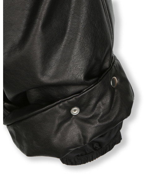 BESLOW(ビースロー)の「OVERSIZED M65 HOOD SHORT DOWN PARKA VEGAN LEATHER BLACK(ダウンジャケット/コート・メンズ・その他・LARGE/MEDIUM/SMALL/X-LARGE/X-SMALL)」の20枚目の写真