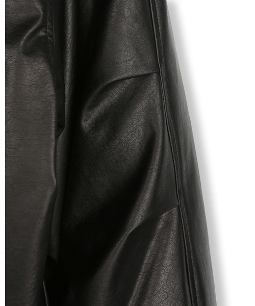BESLOW(ビースロー)の「OVERSIZED M65 HOOD SHORT DOWN PARKA VEGAN LEATHER BLACK(ダウンジャケット/コート・メンズ・その他・LARGE/MEDIUM/SMALL/X-LARGE/X-SMALL)」の17枚目の写真
