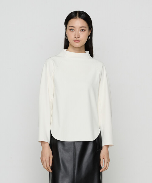 COMME CA(コムサ)の「〔 TALLサイズ 〕 トリアセボディシェルピーチ プルオーバー(シャツ/ブラウス・レディース・オフホワイト/ブラック・15号/13号)」の1枚目の写真