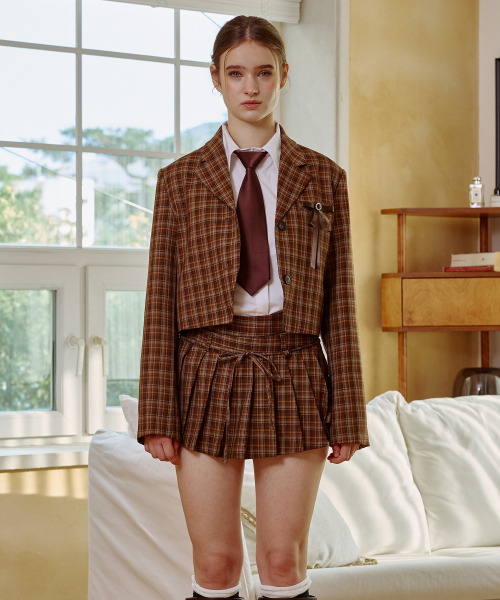 ARI(アリ)の「WHITNEY CROP JACKET / BROWN(テーラードジャケット・レディース・ブラウン・FREE)」の1枚目の写真