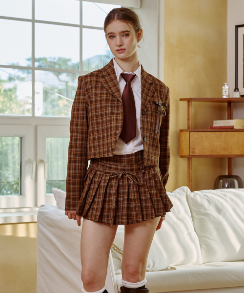 ARI(アリ)の「WHITNEY CROP JACKET / BROWN(テーラードジャケット・レディース・ブラウン・FREE)」の5枚目の写真