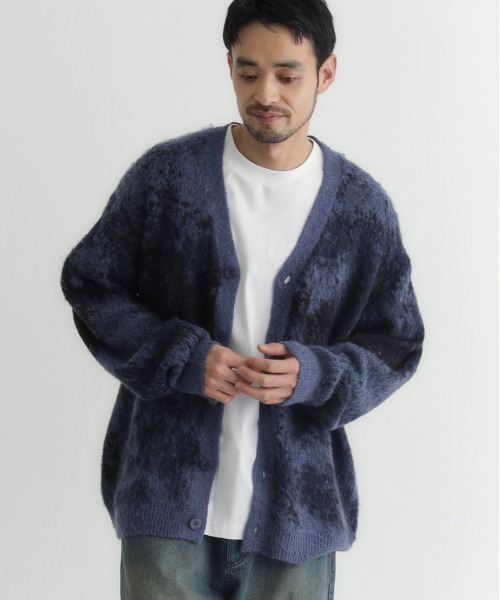 BACK NUMBER(バックナンバー)の「BACK NUMBER(バックナンバー)【メンズ】シャギーニットグラデーションカーディガン(カーディガン/ボレロ・メンズ・パープル/ブルー/ブラック・L/XL/M)」の2枚目の写真