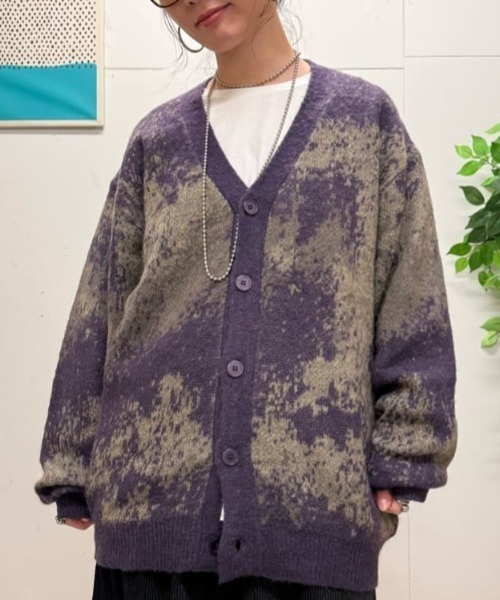 BACK NUMBER(バックナンバー)の「BACK NUMBER(バックナンバー)【メンズ】シャギーニットグラデーションカーディガン(カーディガン/ボレロ・メンズ・パープル/ブルー/ブラック・L/XL/M)」の16枚目の写真