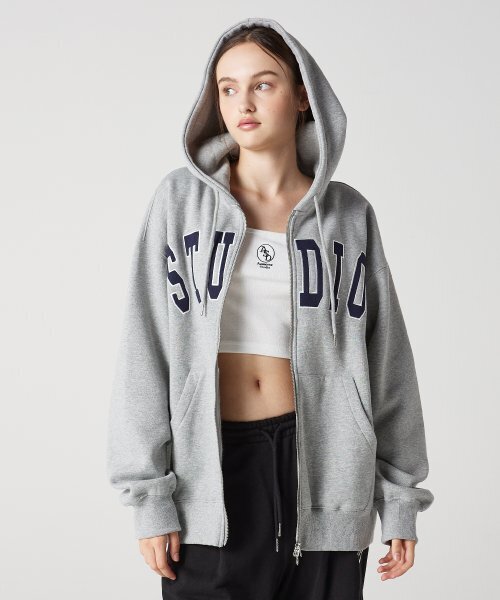 AWESOME STUDIO(オーサムスタジオ)の「スタジオフードジップアップメランジグレー(パーカー・レディース・その他・LARGE/MEDIUM)」の4枚目の写真