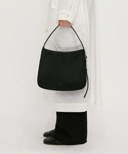 MUCU AND EBONY(ムクアンドエボニー)の「Floe Shoulder Bag _ Black(ショルダーバッグ・レディース・その他・FREE)」の2枚目の写真