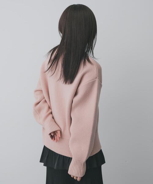 SENSE OF PLACE by URBAN RESEARCH（センスオブプレイスバイアーバンリサーチ）の「『洗濯可』ジャガードロゴニット（ニット/セーター・レディース・ピンク/グレー/ネイビー/ベージュ・ONE）」の7枚目の写真