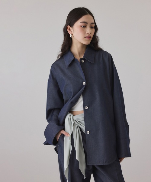 あむ。 ADAM ET ROPE'（アダムエロペ）の「NIKKE TW DENIM SHIRT JACKET