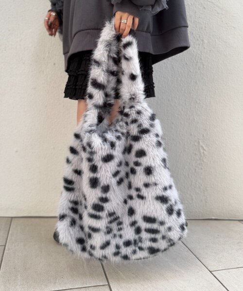 w closet（ダブルクローゼット）の「ダルメシアントートBAG（トートバッグ・レディース・オフホワイト・FREE）」の3枚目の写真