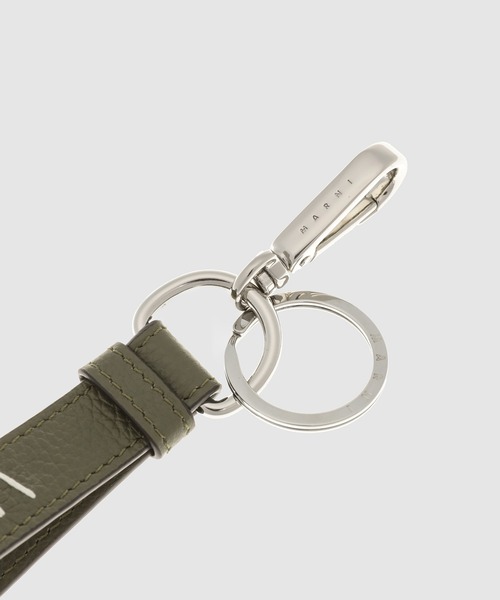 MARNI(マルニ)の「CALF LEATHER MENDING / キーリング(キーケース/キーアクセサリー・メンズ・オリーブ・ONE SIZE)」の3枚目の写真
