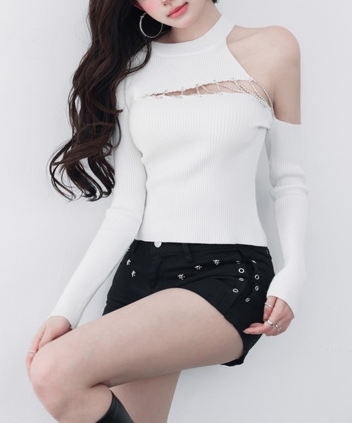VEILA（ヴェイラ）の「チェーンデザイン アシンメトリーワンショルリブニット（ニット/セーター・レディース・ブラック/ホワイト・フリー）」の13枚目の写真