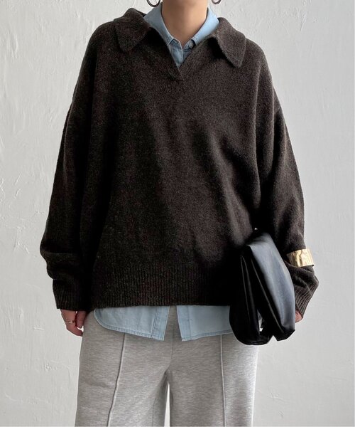 LBC（エルビーシー）の「ポロ襟スキッパーニット（ニット/セーター・レディース・グレー/ダークブラウン/ベージュ・M）」の4枚目の写真