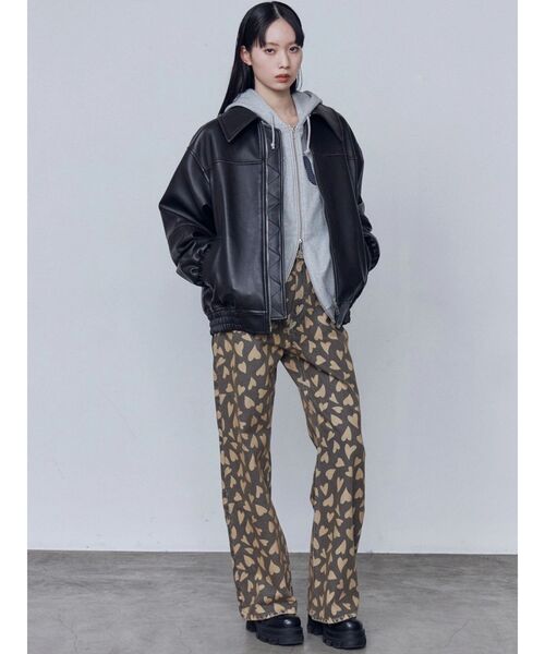 EMODA(エモダ)の「ロゴパッチオーバーフーディ(パーカー・レディース・ブラック/アイボリー/グレー・FREE)」の13枚目の写真