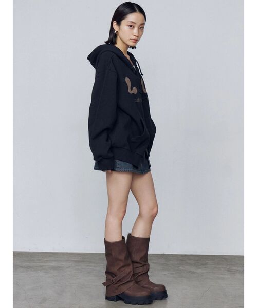 EMODA(エモダ)の「ロゴパッチオーバーフーディ(パーカー・レディース・ブラック/アイボリー/グレー・FREE)」の18枚目の写真