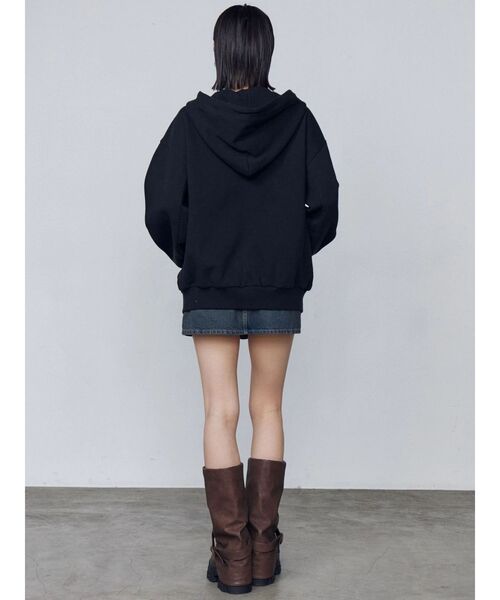 EMODA(エモダ)の「ロゴパッチオーバーフーディ(パーカー・レディース・ブラック/アイボリー/グレー・FREE)」の19枚目の写真