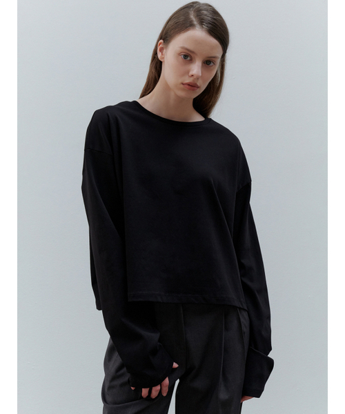 GNGB(ジーエンジービー)の「ラウンドクロップTシャツ_ブラック(Tシャツ/カットソー・レディース・その他・FREE)」の1枚目の写真