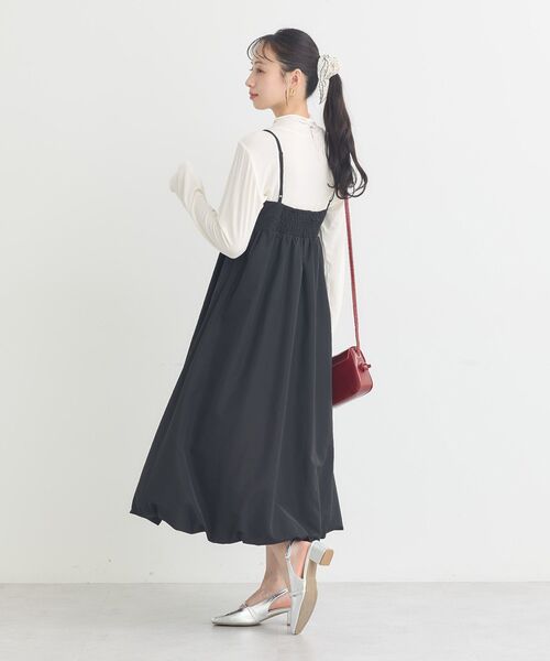 earth music&ecology（アースミュージックアンドエコロジー）の「バルーンキャミワンピース（ワンピース・レディース・ホワイト系その他2/ブラック・FREE）」の5枚目の写真