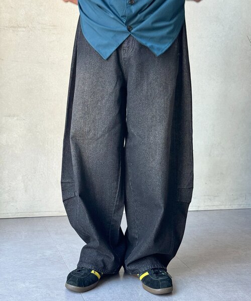 CPCM（シーピーシーエム）の「シームタックカーブデニム（デニムパンツ・メンズ・ブラック/ネイビー/ブルー/ブラウン・MEDIUM/LARGE）」の9枚目の写真