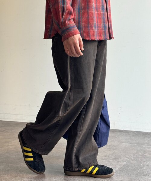 CPCM（シーピーシーエム）の「シームタックカーブデニム（デニムパンツ・メンズ・ブラック/ネイビー/ブルー/ブラウン・MEDIUM/LARGE）」の14枚目の写真