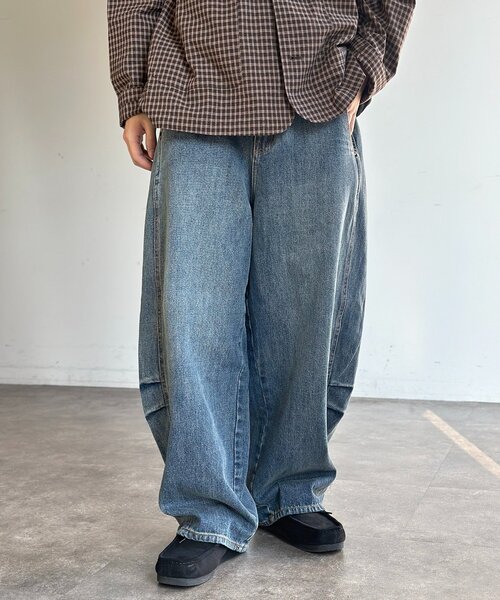 CPCM（シーピーシーエム）の「シームタックカーブデニム（デニムパンツ・メンズ・ブラック/ネイビー/ブルー/ブラウン・MEDIUM/LARGE）」の20枚目の写真