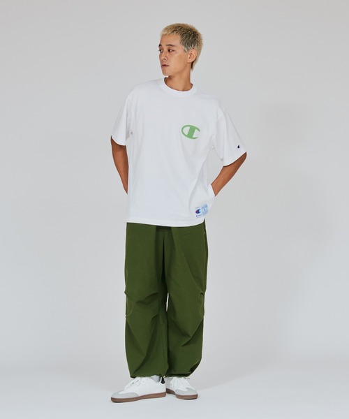 Champion（チャンピオン）の「【Champion/チャンピオン】メンズ アクションスタイル ショートスリーブTシャツ（Tシャツ/カットソー・メンズ・ブラック×イエロー/ホワイト×イエロー/ブラック×グリーン/ホワイト×グリーン・XX-LARGE/X-LARGE/MEDIUM/LARGE）」の9枚目の写真