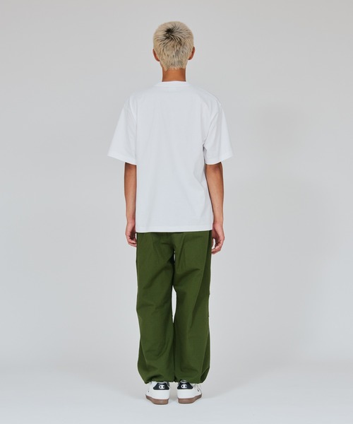 Champion（チャンピオン）の「【Champion/チャンピオン】メンズ アクションスタイル ショートスリーブTシャツ（Tシャツ/カットソー・メンズ・ブラック×イエロー/ホワイト×イエロー/ブラック×グリーン/ホワイト×グリーン・XX-LARGE/X-LARGE/MEDIUM/LARGE）」の11枚目の写真
