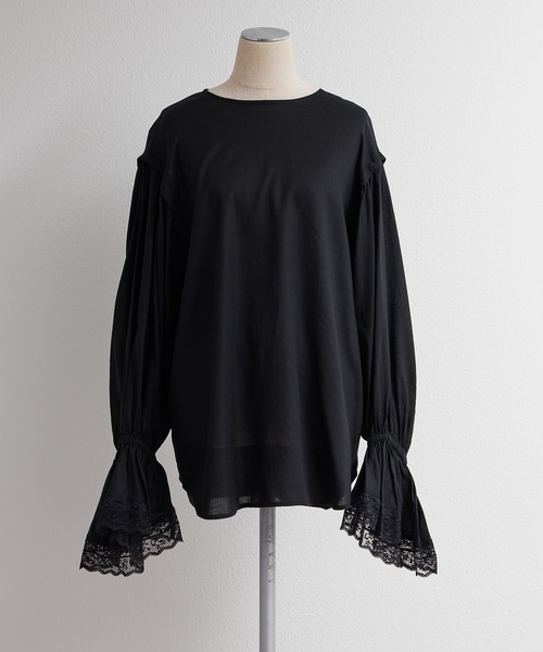 PUAL CE CIN（ピュアルセシン）の「フレアレースカフスブラウス（シャツ/ブラウス・レディース・ブラック/オフホワイト・FREE）」の2枚目の写真