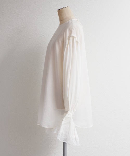 PUAL CE CIN（ピュアルセシン）の「フレアレースカフスブラウス（シャツ/ブラウス・レディース・ブラック/オフホワイト・FREE）」の11枚目の写真