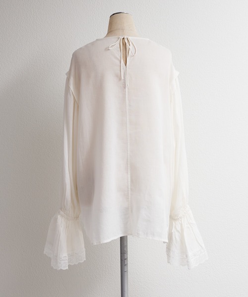 PUAL CE CIN（ピュアルセシン）の「フレアレースカフスブラウス（シャツ/ブラウス・レディース・ブラック/オフホワイト・FREE）」の12枚目の写真