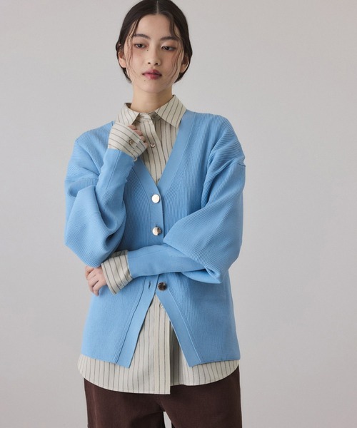 ADAM ET ROPE'(アダムエロペ)の「バックベルテッドシャツ(シャツ/ブラウス・レディース・ダークブラウン/ベージュ・FREE)」の17枚目の写真