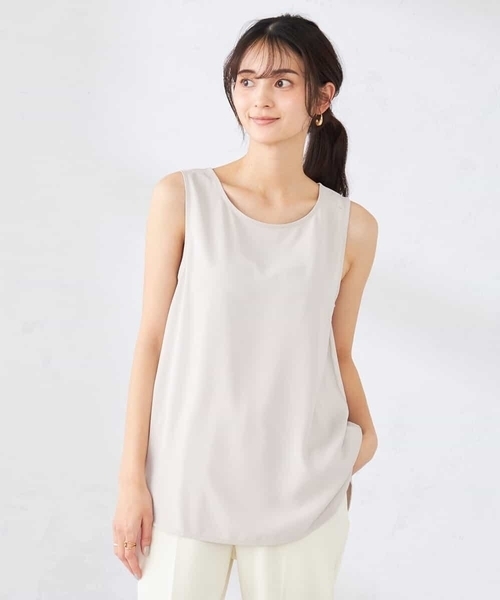 a.v.v(アーヴェヴェ)の「ラウンドヘムロングタンクトップ(Tシャツ/カットソー・レディース・ブラック/グレー系その他/ホワイト・38/40/42/36)」の1枚目の写真