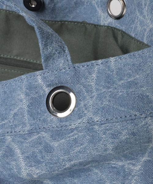 niko and...(ニコアンド)の「《A4サイズ収納可能》ポーチ付きハトメトートバッグ(トートバッグ・レディース・その他1/ブルー/ブラック/アイボリー/カーキ・0)」の15枚目の写真