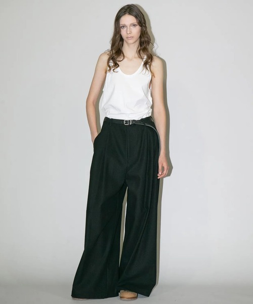 my beautiful landlet(マイビューティフルランドレット)の「【my beautiful landlet】 HIGH-TWIST TWILL SIDE TUCK WIDE PANTS(その他パンツ・メンズ・ベージュ/ネイビー/ブラック・1/2/0)」の7枚目の写真