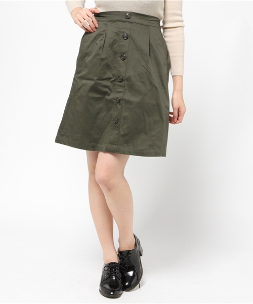 MOUSSY（マウジー）の「FRONT BUTTON TUCK SKF（スカート・レディース・ベージュ/カーキ/ブラック/アイボリー・FREE）」の4枚目の写真