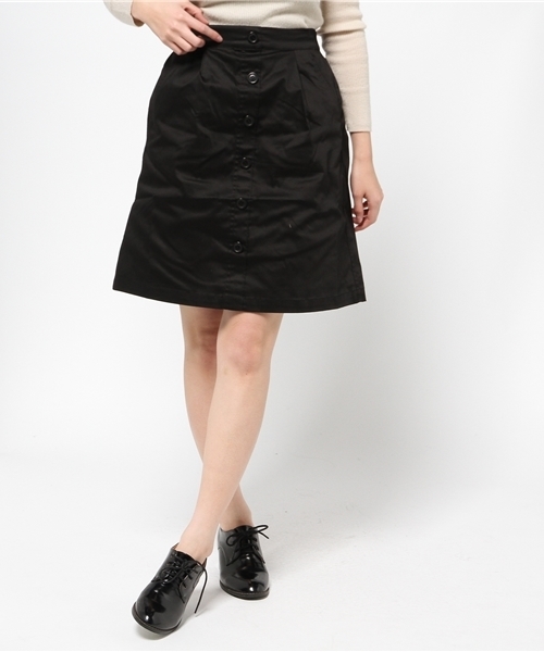 MOUSSY（マウジー）の「FRONT BUTTON TUCK SKF（スカート・レディース・ベージュ/カーキ/ブラック/アイボリー・FREE）」の3枚目の写真