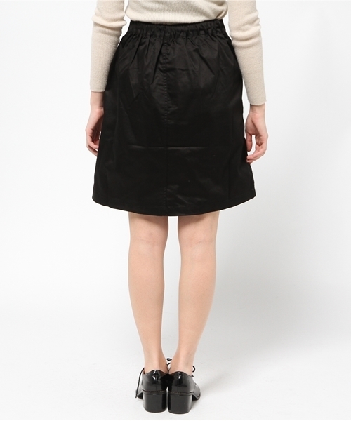 MOUSSY（マウジー）の「FRONT BUTTON TUCK SKF（スカート・レディース・ベージュ/カーキ/ブラック/アイボリー・FREE）」の7枚目の写真