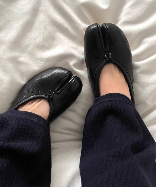Vipoa（ヴィポア）の「Tabi flat ballet shoes（バレエシューズ・レディース・マルチ/レッド/ホワイト/ブラック/ホワイト系その他/ベージュ/ブラウン・LARGE/MEDIUM/SMALL）」の10枚目の写真