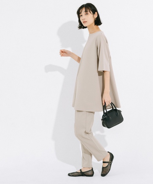 coca(coca)(コカ)の「エンボスボートネックチュニック(チュニック・レディース・ベージュ/ブラック・L/M/S)」の5枚目の写真